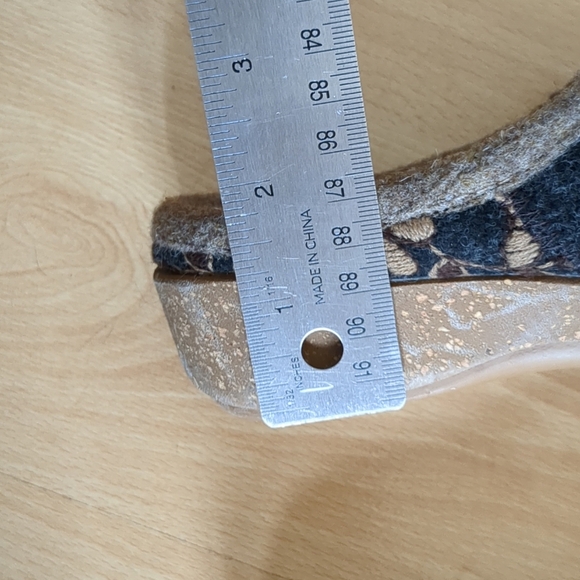 TAOS WOOLDERNESS EMBROIDERED WOOL CLOG Size 5.5 US Sz 36 EU Blue NWOB - Picture 5 of 7